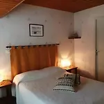 Escale Pontilabienne Bed & Breakfast