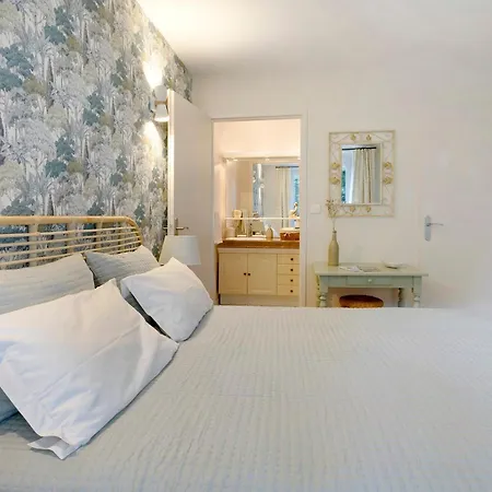 Escale Pontilabienne Bed and Breakfast Pont-l'Abbe-d'Arnoult