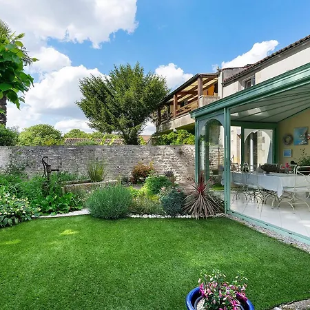 Escale Pontilabienne Bed and Breakfast Pont-l'Abbe-d'Arnoult